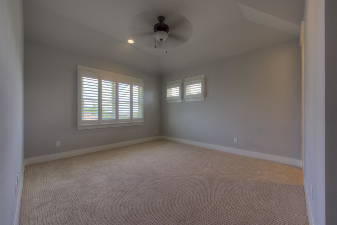 Spanish Oaks Custom — photo 2