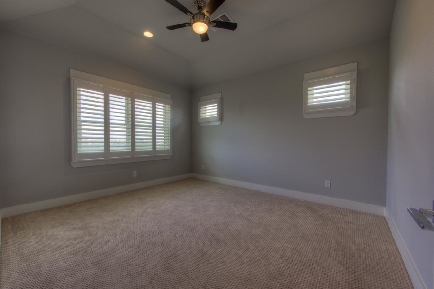 Spanish Oaks Custom — photo 3